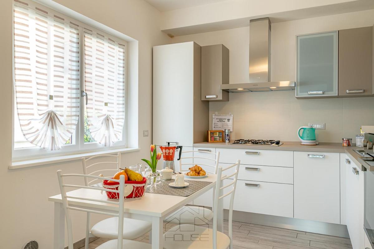 Dea House Apartman Nesso Kültér fotó